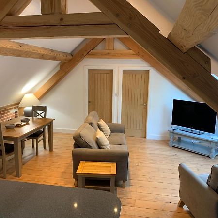 Beautiful Rural Apt, Walking Distance To Three Choirs Vineyard/Brassiere Gloucestershire Apartamento Newent Exterior foto